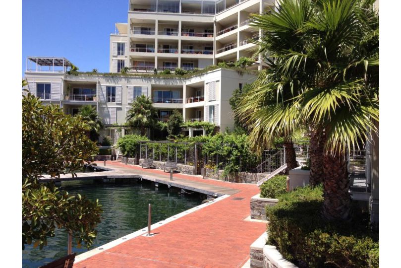 005 Marina Apartment, Cape Town - imaginea 4