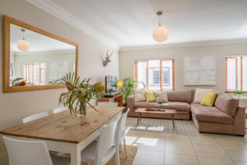 1 Bed apartment in beautiful Planet Africa Apartment, Cape Town - 4
