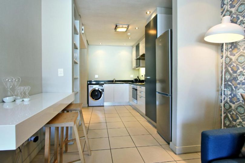 1 Bed Apartment Mario - The Decks Apartment, Cape Town - imaginea 3