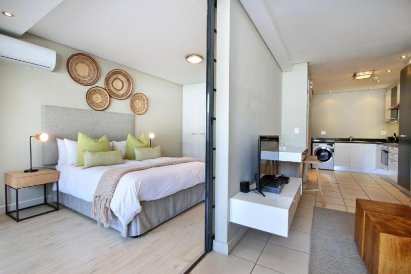 1 Bed Apartment Mario - The Decks Apartment, Cape Town - imaginea 2