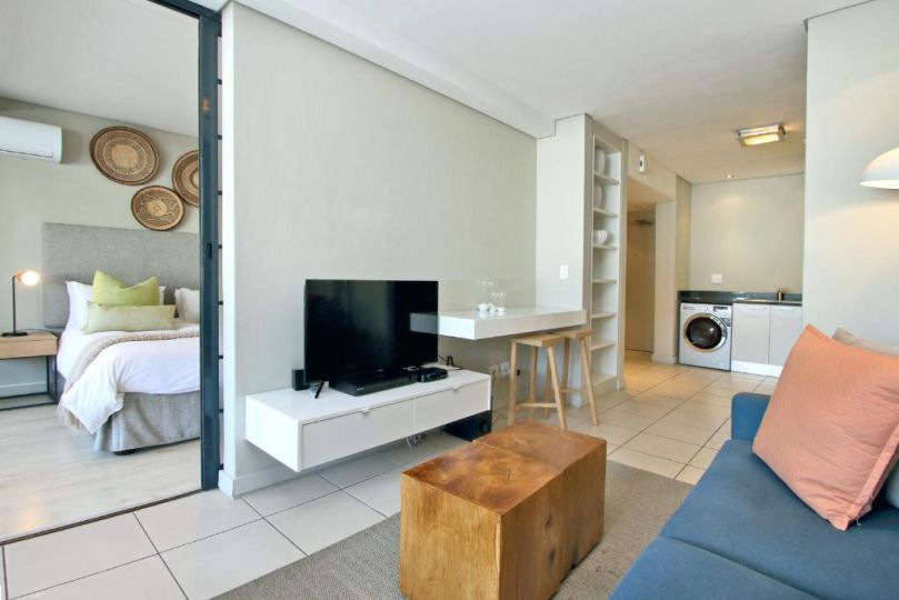 1 Bed Apartment Mario - The Decks Apartment, Cape Town - imaginea 10