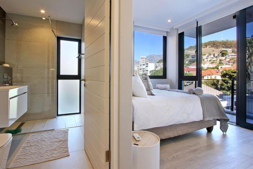 1 Bedroom Apartment at 35 on Main Apartment, Cape Town - imaginea 4