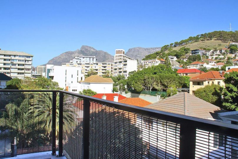 1 Bedroom Apartment at 35 on Main Apartment, Cape Town - imaginea 3