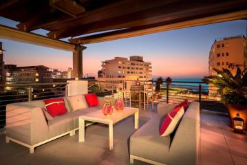 Bright and Stylish Beachfront Apartment, Cape Town - 1