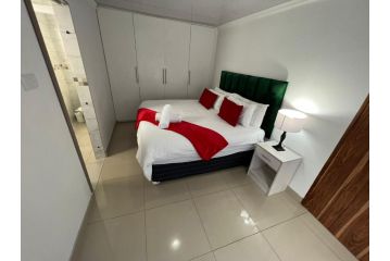 Safi Self-Catering Suites - Apartment 9 Apartment, East London - 2