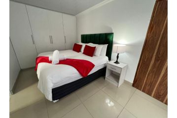 Safi Self-Catering Suites - Apartment 9 Apartment, East London - 1