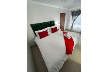 Safi Self-Catering Suites - Apartment 9 Apartment, East London - 5