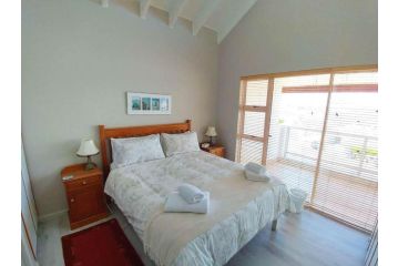 Crystal Sea House Apartment, St Helena Bay - 5