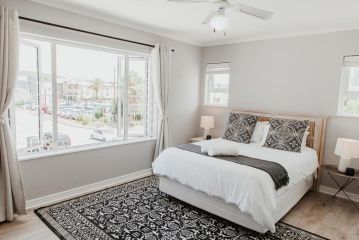 One on Gray Apartment, Knysna - 5