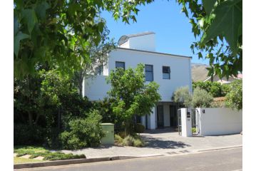10 Kommandeurs Ave, Stellenbosch Apartment, Stellenbosch - 2