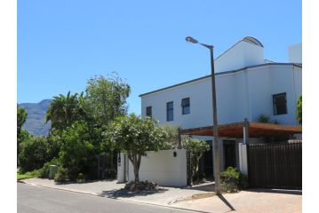 10 Kommandeurs Ave, Stellenbosch Apartment, Stellenbosch - 1