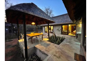 10 Raptors Lodge Chalet, Hoedspruit - 5