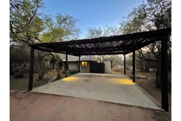 10 Raptors Lodge Chalet, Hoedspruit - 1