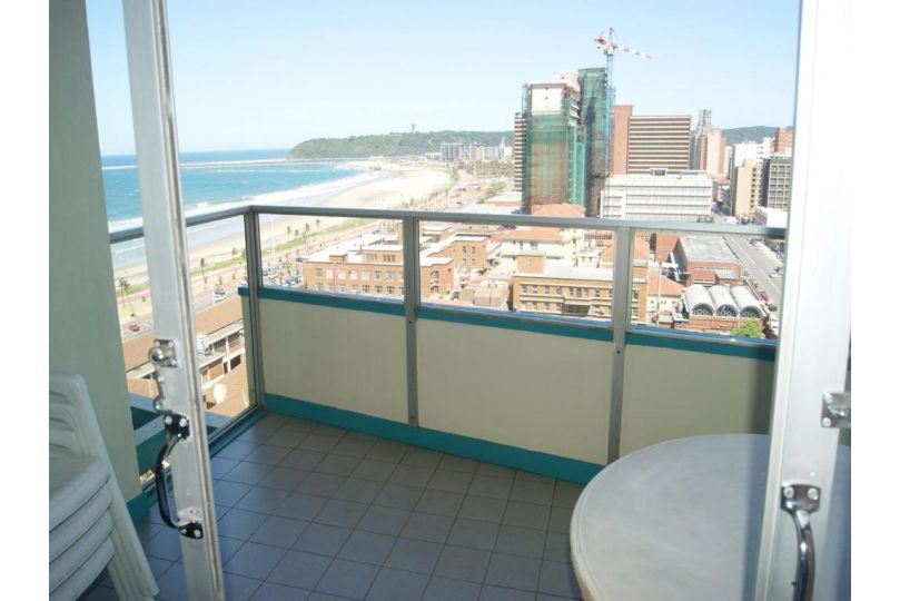 10 South ApartHotel, Durban - imaginea 5