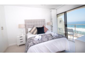 1002 Bermudas Apartment, Durban - 1