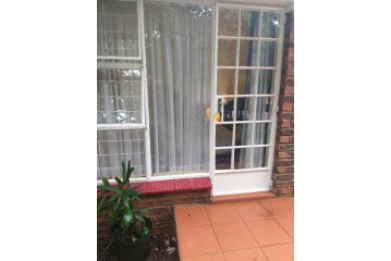 1010 Clifton bnb Bed and breakfast, Centurion - 3
