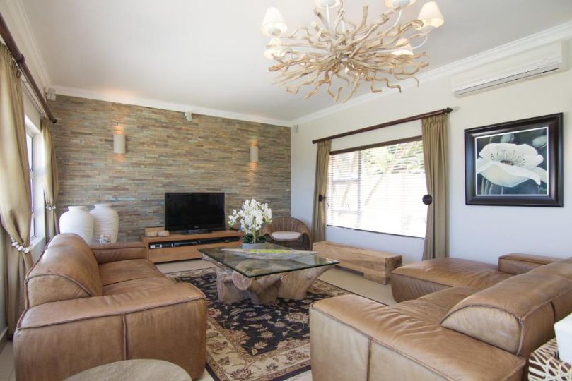 11 on Fairway Beach Villa, Southbroom - imaginea 6