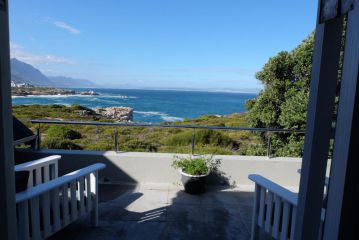 11 WESTCLIFF RENTALS ApartHotel, Hermanus - 3