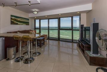 1102 Ocean View Apartment, Strand - 5