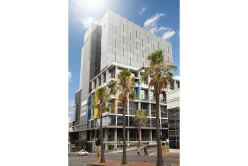 117 on Strand - Luxury Apartments Hotel, Cape Town - 2