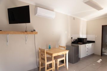 One One Five Albrecht Street Apartment, Bloemfontein - 1