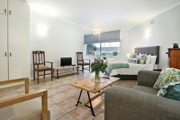 12 Blue Waters Apartment, Cape Town - 2
