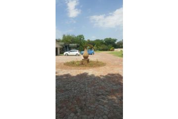 12 On Vaal Drive Guesthouse Guest house, Vanderbijlpark - 3