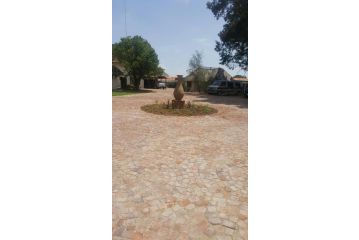 12 On Vaal Drive Guesthouse Guest house, Vanderbijlpark - 4