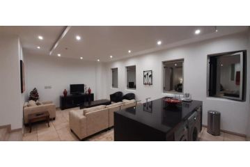 1308: The Franklin Luxury Penthouses Apartment, Johannesburg - 4