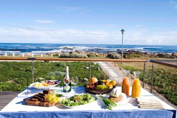 138 Marine Beachfront Guesthouse Guest house, Hermanus - 5