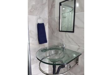 13th Avenue Guesthouse Benoni Guest house, Benoni - 5