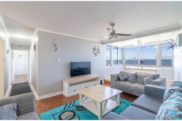 14 Warnerdoone Beachfront Apartment, Kingsburgh - 5