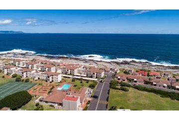 142 hermanus beach club Apartment, Hermanus - 2