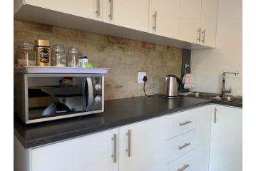 15 Arbour Road Apartment, George - 5