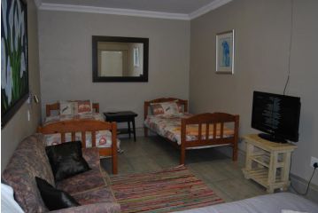 15 Witpeer Street Guesthouse Guest house, George - 3