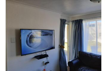 155 hbc Apartment, Hermanus - 4