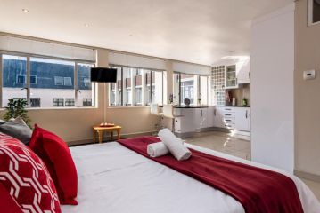 519- 66 Keerom Apartment, Cape Town - 2