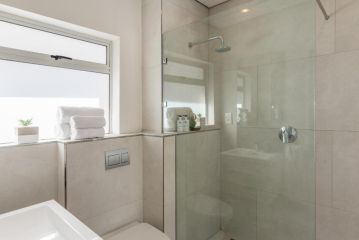 16 Fir ave suites Apartment, Cape Town - 4