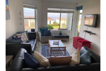 176 hbc Apartment, Hermanus - 5