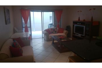 18 Neptunes Terrace Apartment, Jeffreys Bay - 5