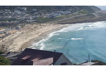 18 Steps - Seaside Cottage with breathtaking views Apartment, Cape Town - 1