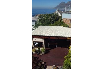 18 Steps - Seaside Cottage with breathtaking views Apartment, Cape Town - 5