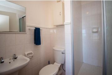 18 The Shades Apartment, Durban - 4