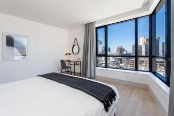 1801 Mandela Rhodes Penthouse Apartment, Cape Town - 3