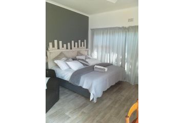 19 on Micro Avenue Guest house, Strand - 2