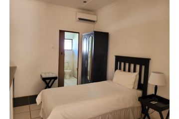 196 On Victoria Bed and breakfast, Newcastle - 1