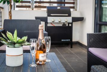 Modern Beachfront 2 Bed Apartment 144 Eden on the Bay, Blouberg, Cape Town Apartment, Bloubergstrand - 3