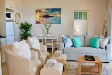 2 Bed Guest Suite Apartment with private pool, ocean view & garden Apartment, Cape Town - 4