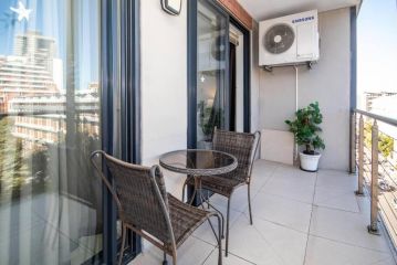 2 Bedroom Apartment in the popular funky Rockwell. Apartment, Cape Town - 5