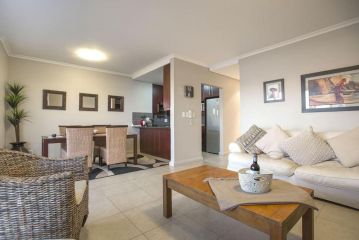 2 Bedroom apartment with Breathtaking Views! Apartment, Cape Town - 3